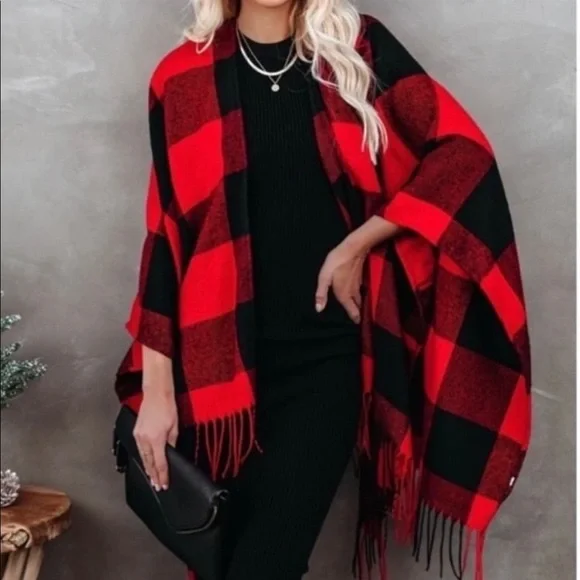 Buffalo Check plaid Tassel shawl  Poncho RED IVORY BLACK NEW - Picture 3 of 3
